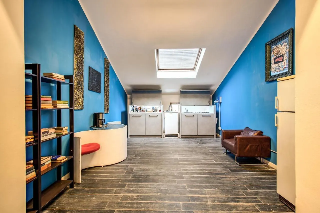 Hostel Trastevere 2 Rome Italy