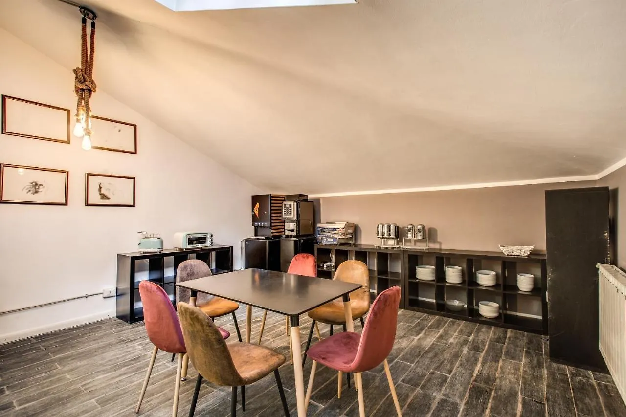 Hostel Trastevere 2 Rome